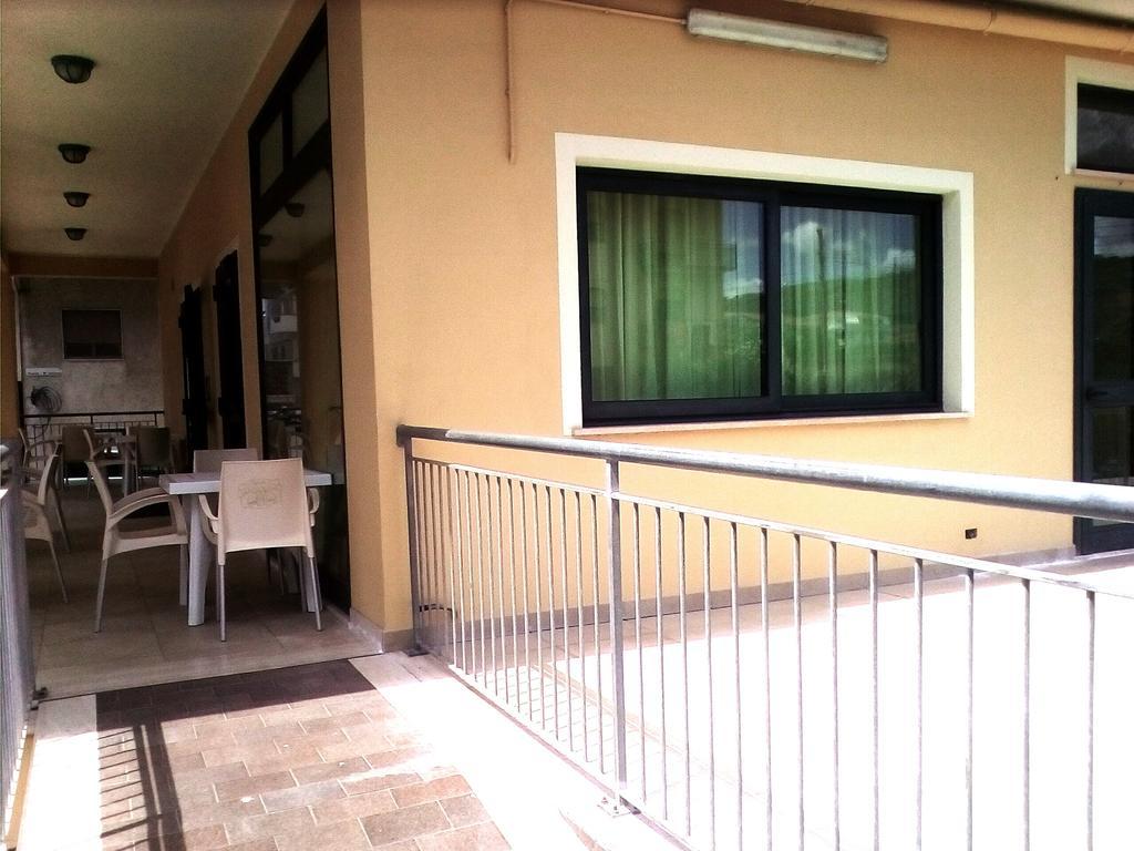 Pino Hotel Gizzeria Kültér fotó