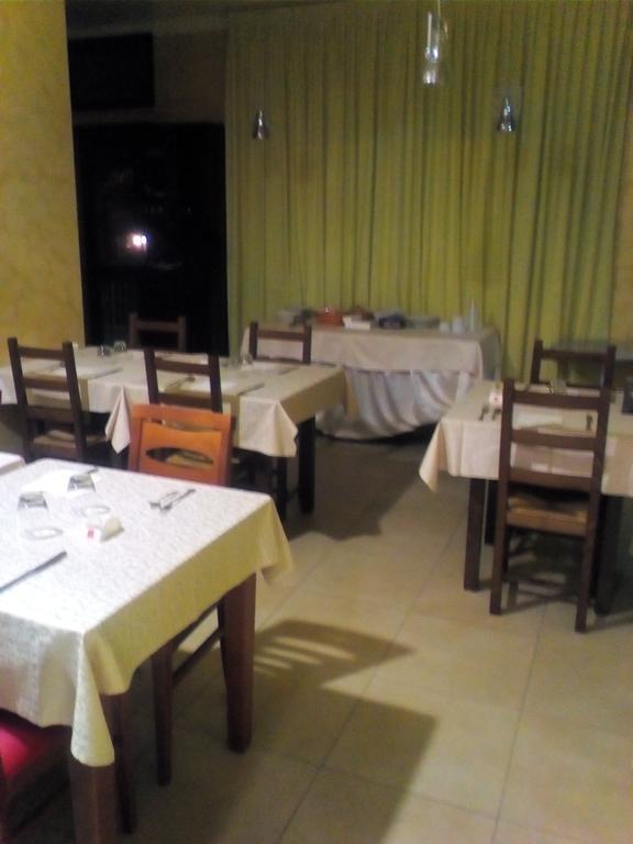 Pino Hotel Gizzeria Kültér fotó
